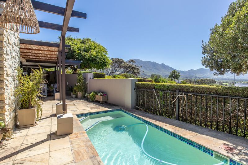 3 Bedroom Property for Sale in Stonehurst Mountain Estate Western Cape